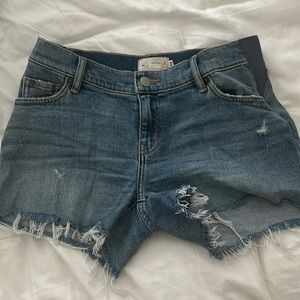 HATCH maternity denim shorts size 25